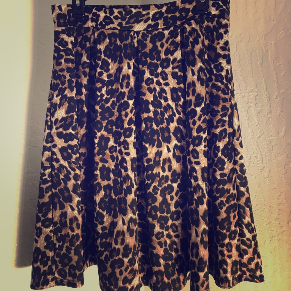 High Waisted Leopard Print Skirt
